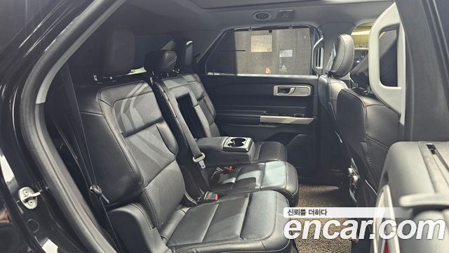 Ford Explorer (VI) 2.3 LimIted 4WD 2021 — фото 13