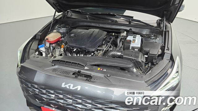 Kia K8 2.5 Gasoline 2WD Noblesse 2022 — фото 6