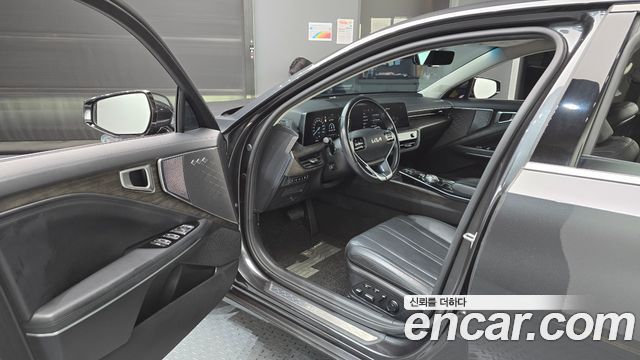 Kia K8 2.5 Gasoline 2WD Noblesse 2022 — фото 10