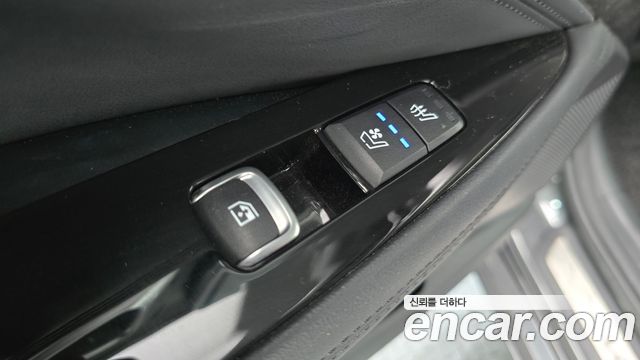 Kia K8 2.5 Gasoline 2WD Noblesse 2022 — фото 20