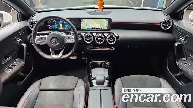 Mercedes-Benz A-Class (W177) AMG A35 4MATIC Sedan 2021 — фото 7
