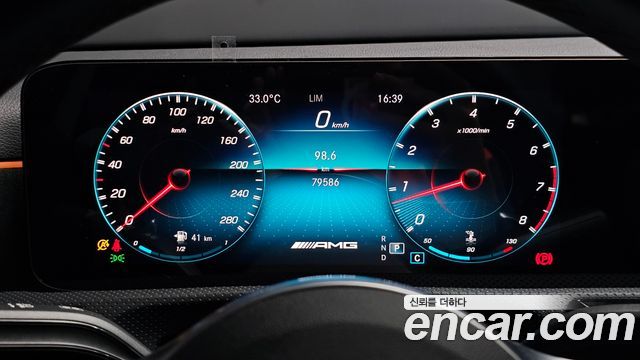 Mercedes-Benz A-Class (W177) AMG A35 4MATIC Sedan 2021 — фото 8