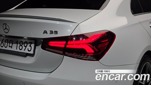 Mercedes-Benz A-Class (W177) AMG A35 4MATIC Sedan 2021 — фото 23