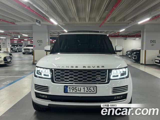 Land Rover Range Rover (IV) 4.4 SDV8 Vogue SE DIESEL 2015 — фото 1