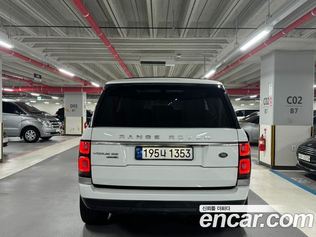 Land Rover Range Rover (IV) 4.4 SDV8 Vogue SE DIESEL 2015 — фото 3
