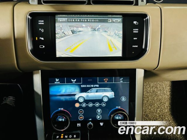 Land Rover Range Rover (IV) 4.4 SDV8 Vogue SE DIESEL 2015 — фото 8
