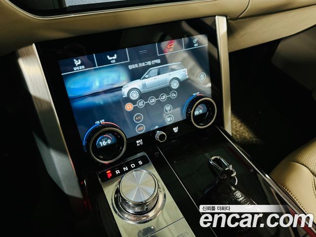 Land Rover Range Rover (IV) 4.4 SDV8 Vogue SE DIESEL 2015 — фото 9
