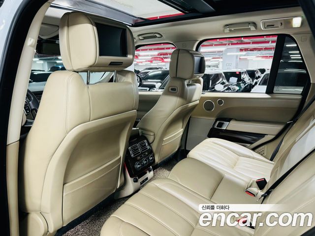Land Rover Range Rover (IV) 4.4 SDV8 Vogue SE DIESEL 2015 — фото 20