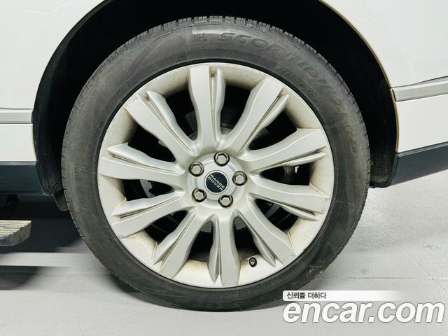 Land Rover Range Rover (IV) 4.4 SDV8 Vogue SE DIESEL 2015 — фото 22