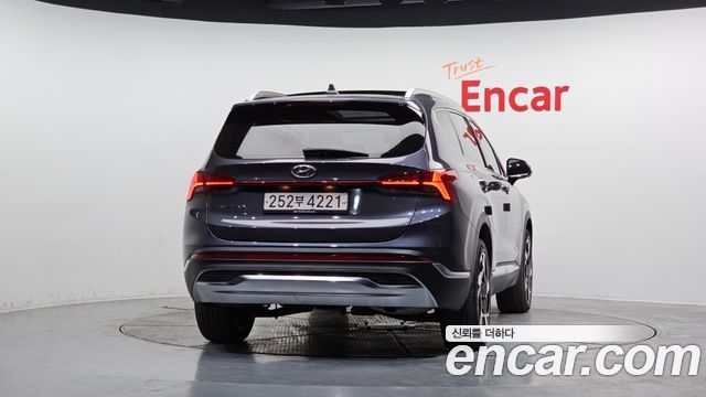 Hyundai Santa Fe Diesel 2.2 2WD Prestige 2021 — фото 4