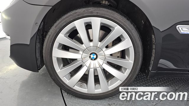 BMW 7 Series (F01) 750Ld xDrive Individual 2015 — фото 5