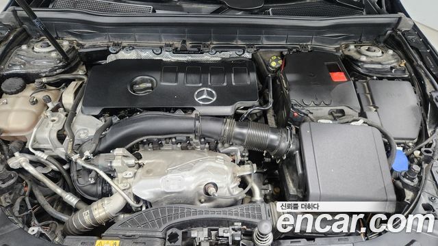 Mercedes-Benz GLB-Class (X247) GLB250 4MATIC 2023 — фото 6