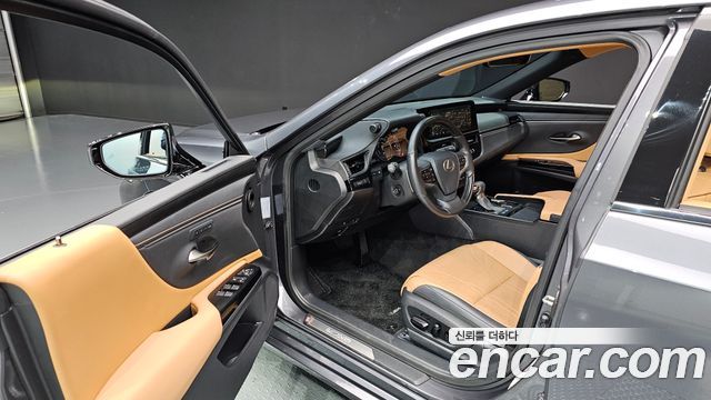 Lexus ES300h (VII) Luxury Plus 2023 — фото 11
