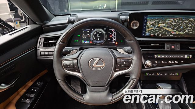 Lexus ES300h (VII) Luxury Plus 2023 — фото 13