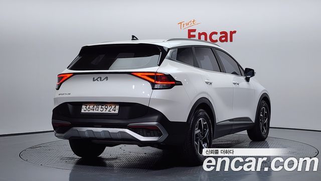Kia Sportage (V) Gasoline 1.6 Turbo 2WD Prestige 2022 — фото 2
