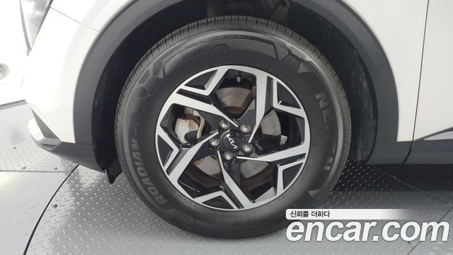 Kia Sportage (V) Gasoline 1.6 Turbo 2WD Prestige 2022 — фото 5