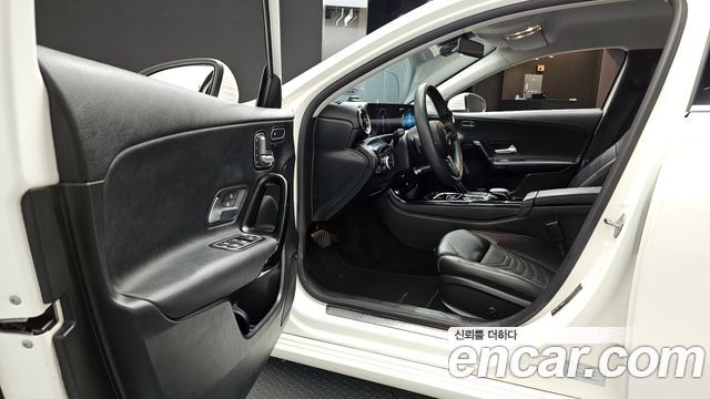 Mercedes-Benz A-Class (W177) A220 Sedan 2020 — фото 10