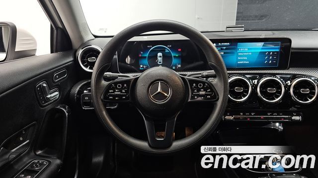 Mercedes-Benz A-Class (W177) A220 Sedan 2020 — фото 13
