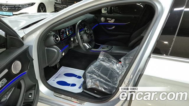 Mercedes-Benz E-Class (W213) E220d 4MATIC AMG Line 2023 — фото 8