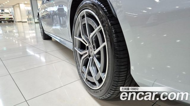 Mercedes-Benz E-Class (W213) E220d 4MATIC AMG Line 2023 — фото 24
