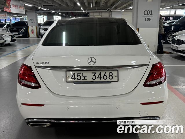Mercedes-Benz E-Class (W213) E300 Avantgarde 2019 — фото 4