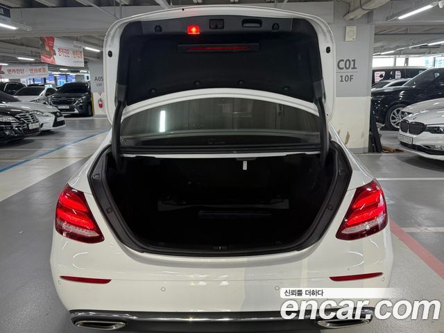 Mercedes-Benz E-Class (W213) E300 Avantgarde 2019 — фото 22