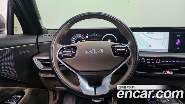 Kia K8 2.5 Gasoline 2WD Signature 2022 — фото 13