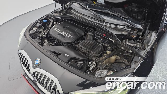 BMW 1 Series (F40) 120i M Sports 2023 — фото 6