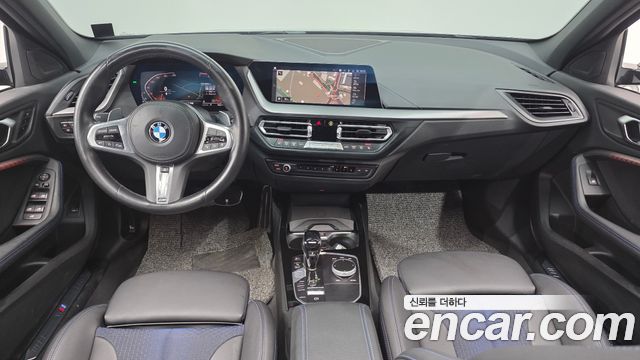 BMW 1 Series (F40) 120i M Sports 2023 — фото 7