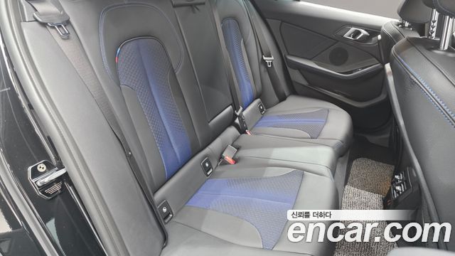 BMW 1 Series (F40) 120i M Sports 2023 — фото 12