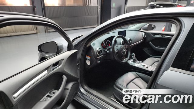 Audi A3 35 TDI Dynamic 8V 2015 — фото 10