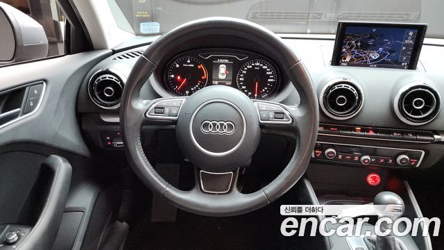 Audi A3 35 TDI Dynamic 8V 2015 — фото 13