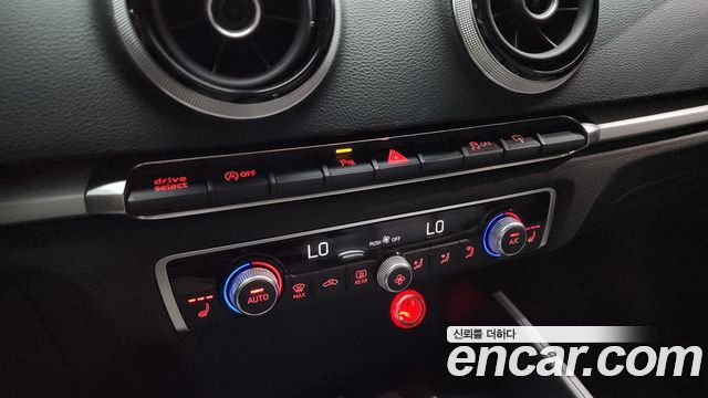 Audi A3 35 TDI Dynamic 8V 2015 — фото 16