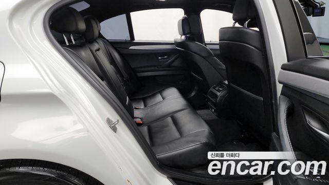 BMW 5 Series (F10) 520d M Sport 2013 — фото 12