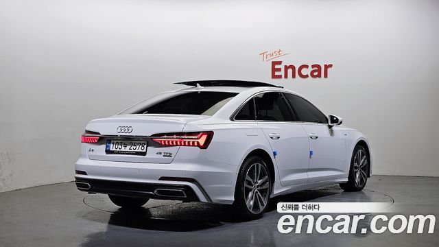 Audi A6 (C8) 45 TFSI Quattro Premium 2021 — фото 2
