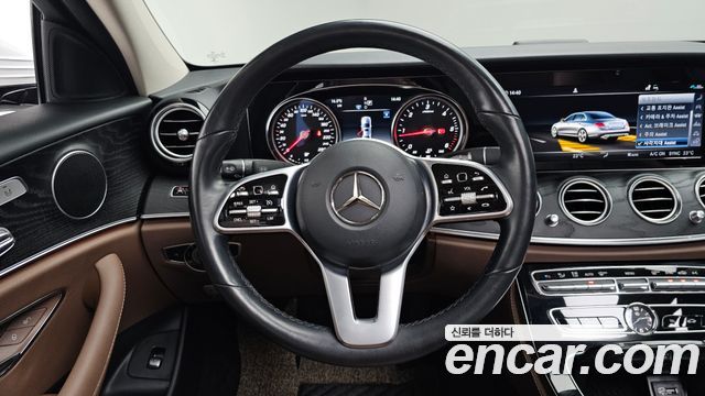 Mercedes-Benz E-Class (W213) E220d Avantgarde 2020 — фото 13
