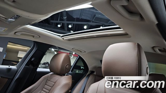 Mercedes-Benz E-Class (W213) E220d Avantgarde 2020 — фото 18