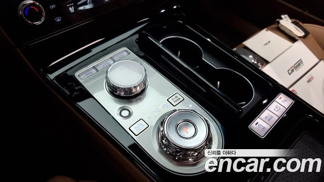 Genesis G80 (RG3) Gasoline 2.5 Turbo AWD 2025 — фото 9