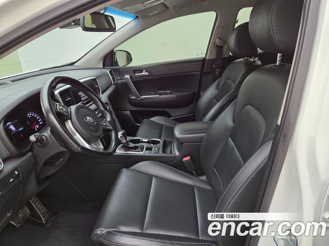 Kia Sportage The Bold Diesel 2.0 2WD Prestige 2021 — фото 6
