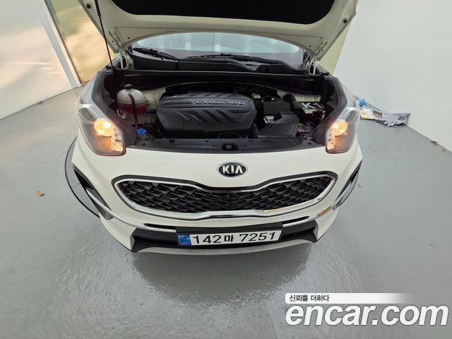 Kia Sportage The Bold Diesel 2.0 2WD Prestige 2021 — фото 17