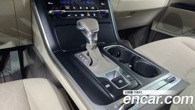 Kia Carnival (IV) Gasoline 9-Seater Prestige 2023 — фото 9