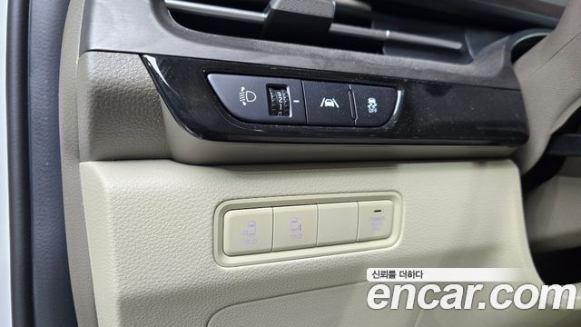 Kia Carnival (IV) Gasoline 9-Seater Prestige 2023 — фото 14