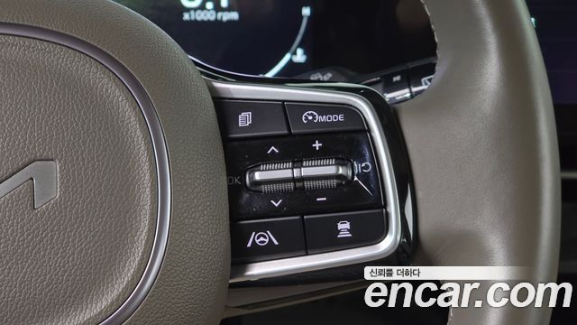 Kia Carnival (IV) Gasoline 9-Seater Prestige 2023 — фото 17