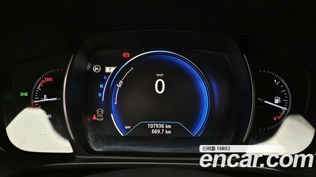 Renault Korea QM6 2.0 LPe LE Signature 2WD 2022 — фото 8