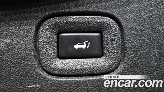 Renault Korea QM6 2.0 LPe LE Signature 2WD 2022 — фото 20