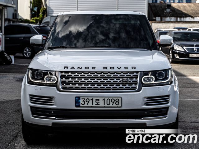 Land Rover Range Rover (IV) 3.0 TDV6 Vogue SE DIESEL 2013 — фото 2