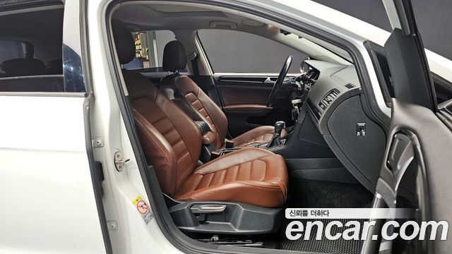 Volkswagen Golf (VII) 2.0 TDI 2015 — фото 10