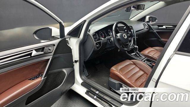 Volkswagen Golf (VII) 2.0 TDI 2015 — фото 11
