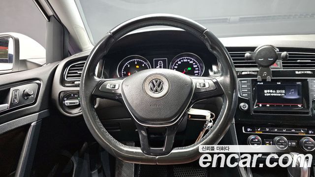 Volkswagen Golf (VII) 2.0 TDI 2015 — фото 13