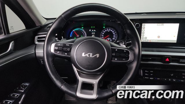 Kia K5 Hybrid (III) Prestige 2023 — фото 13